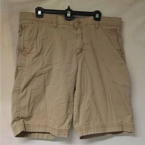 Weatherproof Men's Tan Cargo Shorts